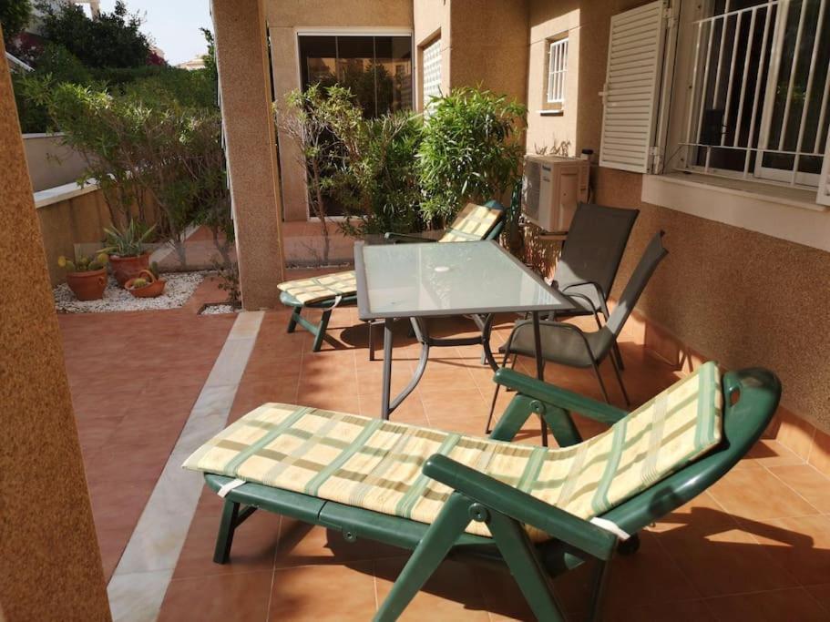 אוריהואלה Apartament Z Duzym Tarasem Na Pieknym Osiedlu מראה חיצוני תמונה